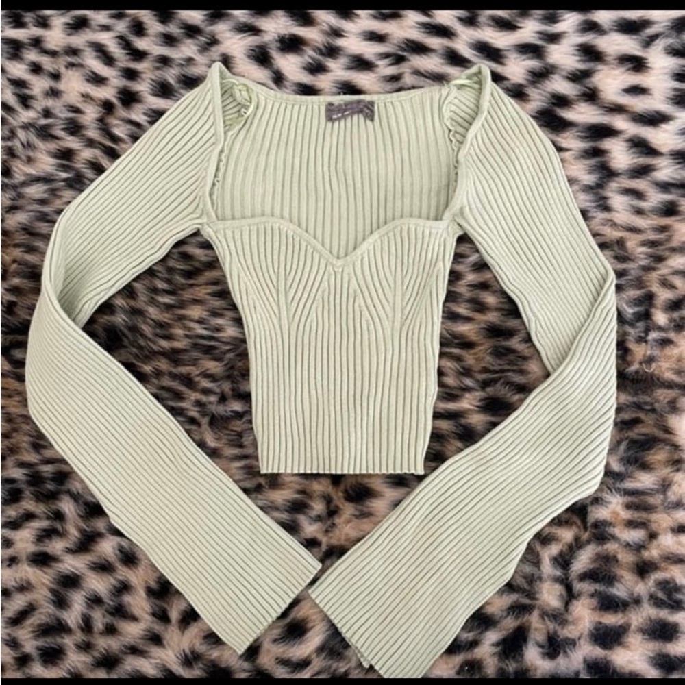 Urban Outfitters Sweetheart Sweater